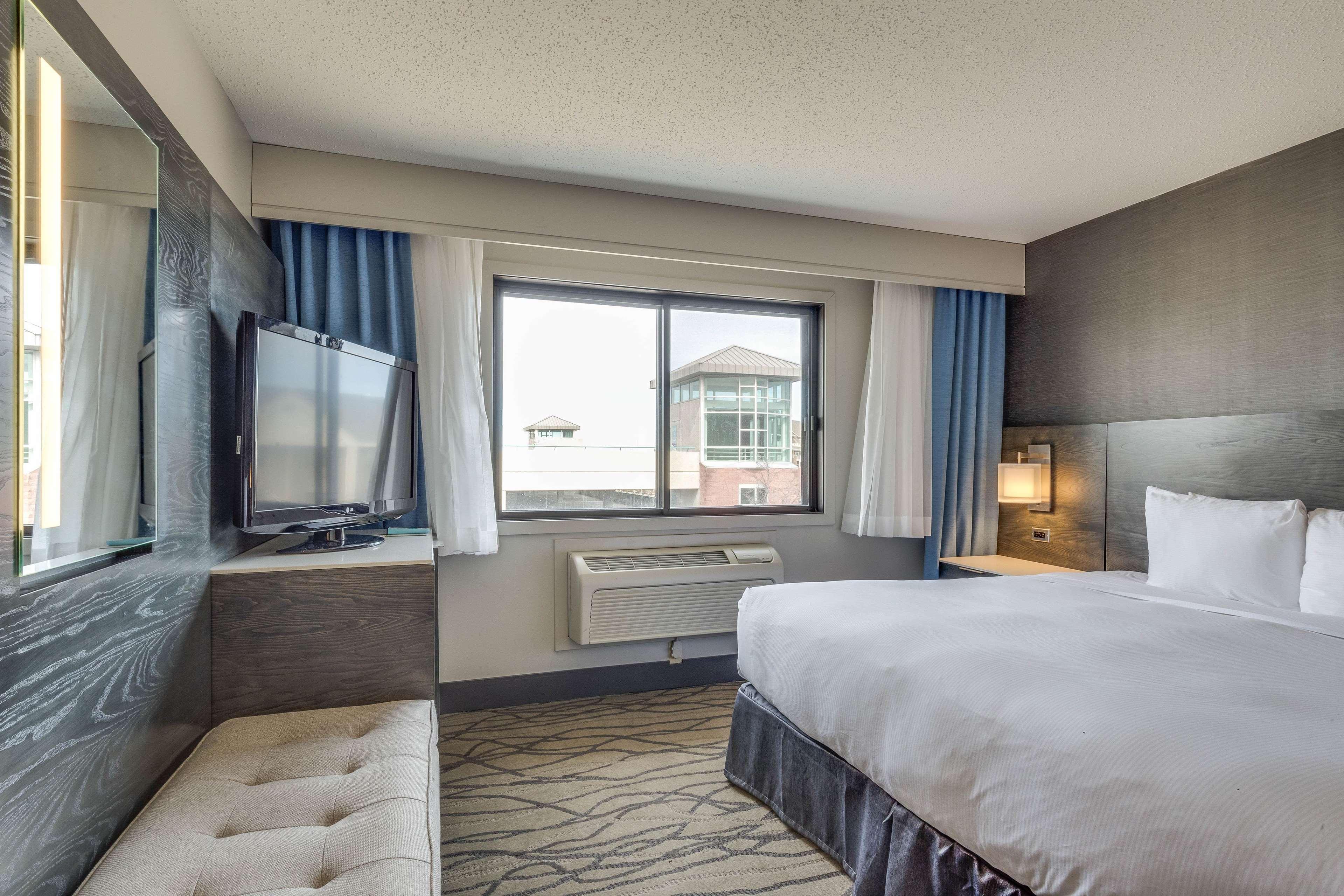 Doubletree By Hilton Racine Harbourwalk Hotel Exterior foto