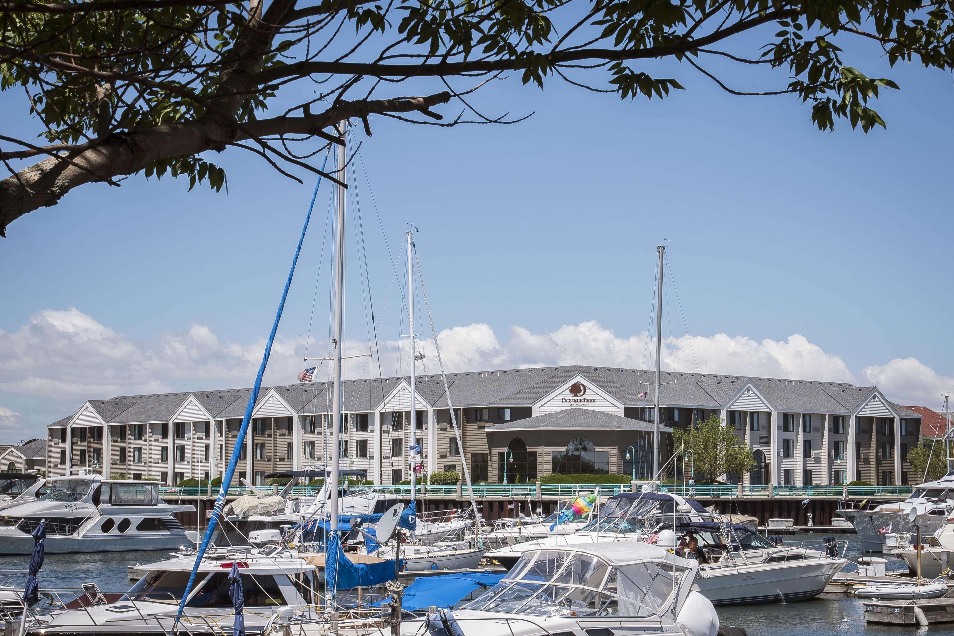 Doubletree By Hilton Racine Harbourwalk Hotel Exterior foto
