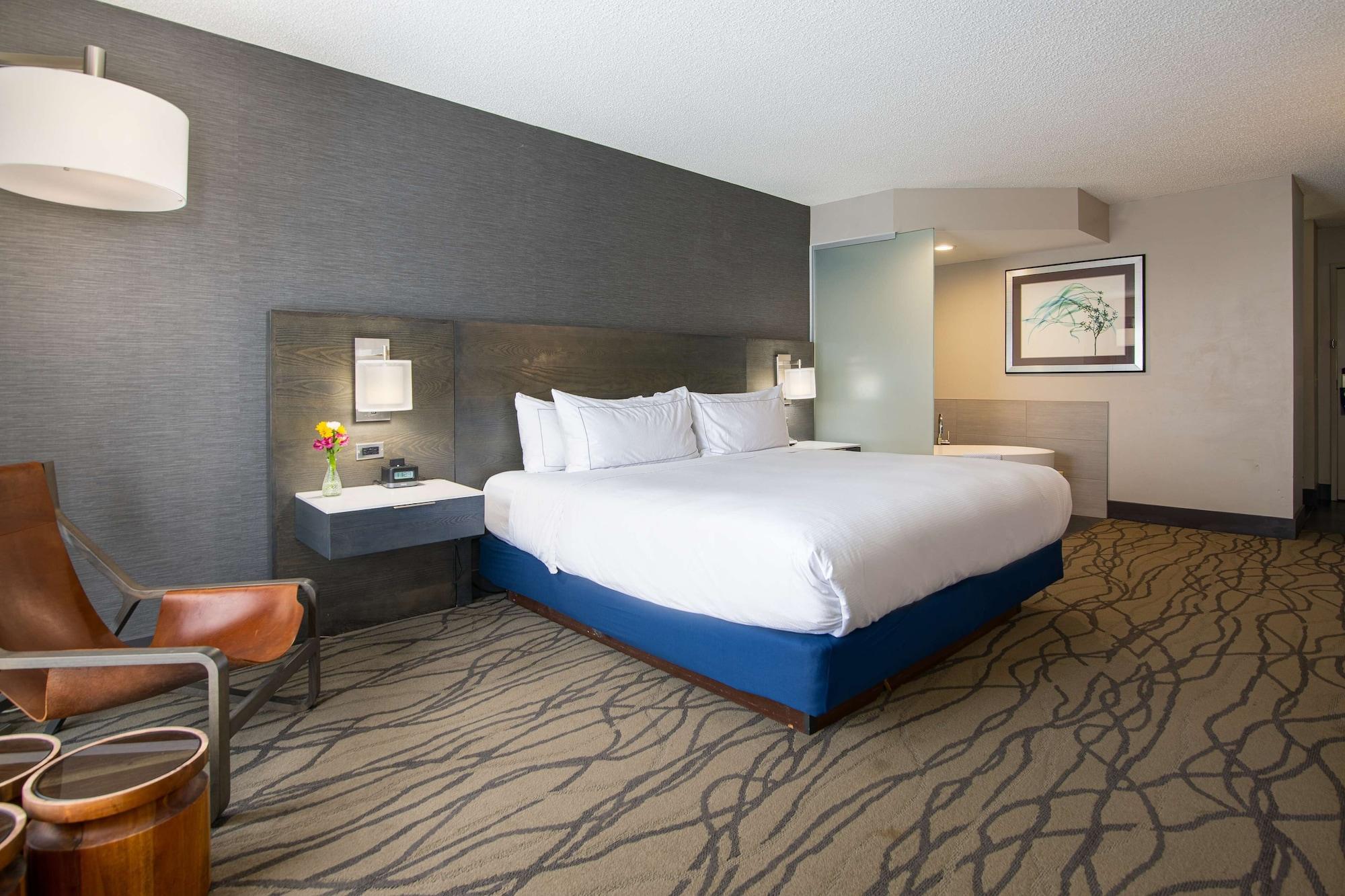 Doubletree By Hilton Racine Harbourwalk Hotel Exterior foto