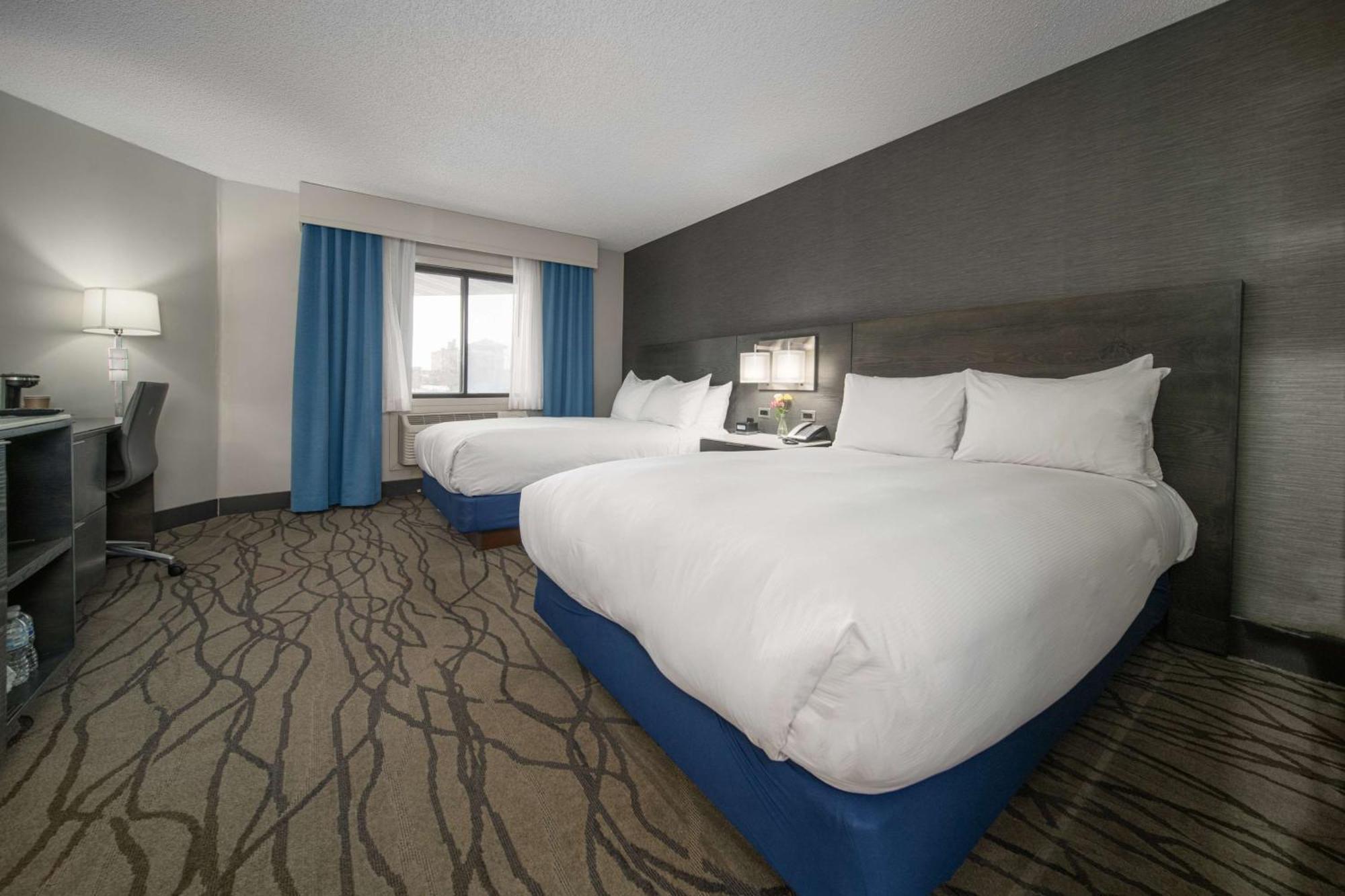Doubletree By Hilton Racine Harbourwalk Hotel Exterior foto